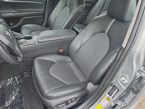 Used 2023 Toyota Camry SE image 20