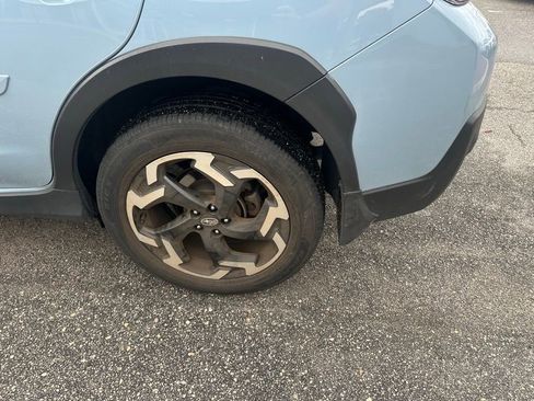 Used 2023 Subaru Crosstrek 2.5i Limited w/ Moonroof Package image 9