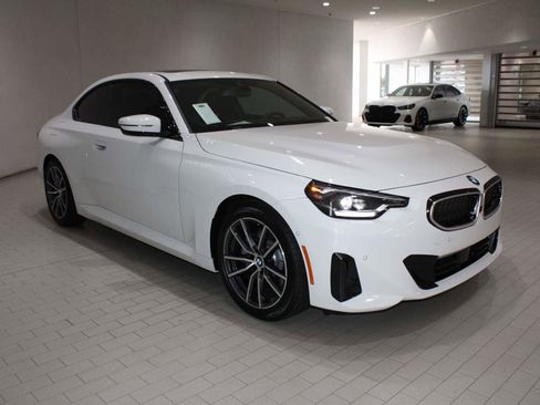 New 2026 BMW 230i Coupe image 9