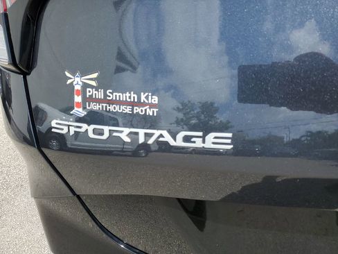 Certified 2023 Kia Sportage SX image 7