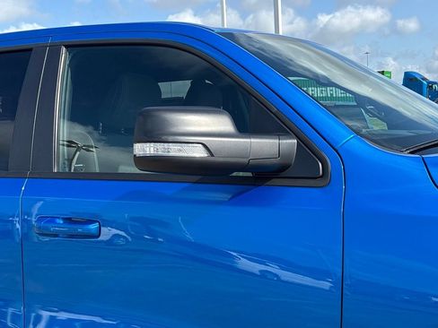Used 2022 RAM 1500 Big Horn AWD/4WD image 9