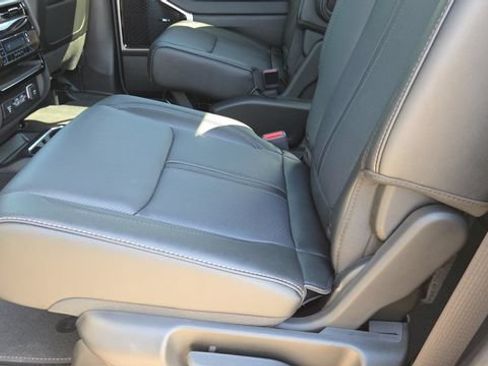 New 2026 Jeep Grand Wagoneer Limited AWD/4WD image 26