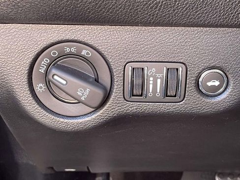 Used 2018 Dodge Challenger T/A image 18