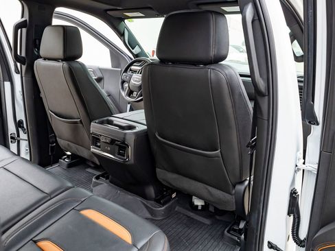 Used 2023 GMC Sierra 1500 AT4 w/ AT4 Premium Package image 31