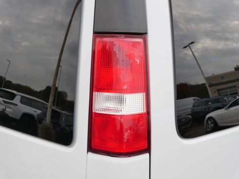 Used 2023 Chevrolet Express 2500 LS w/ Driver Convenience Package image 17