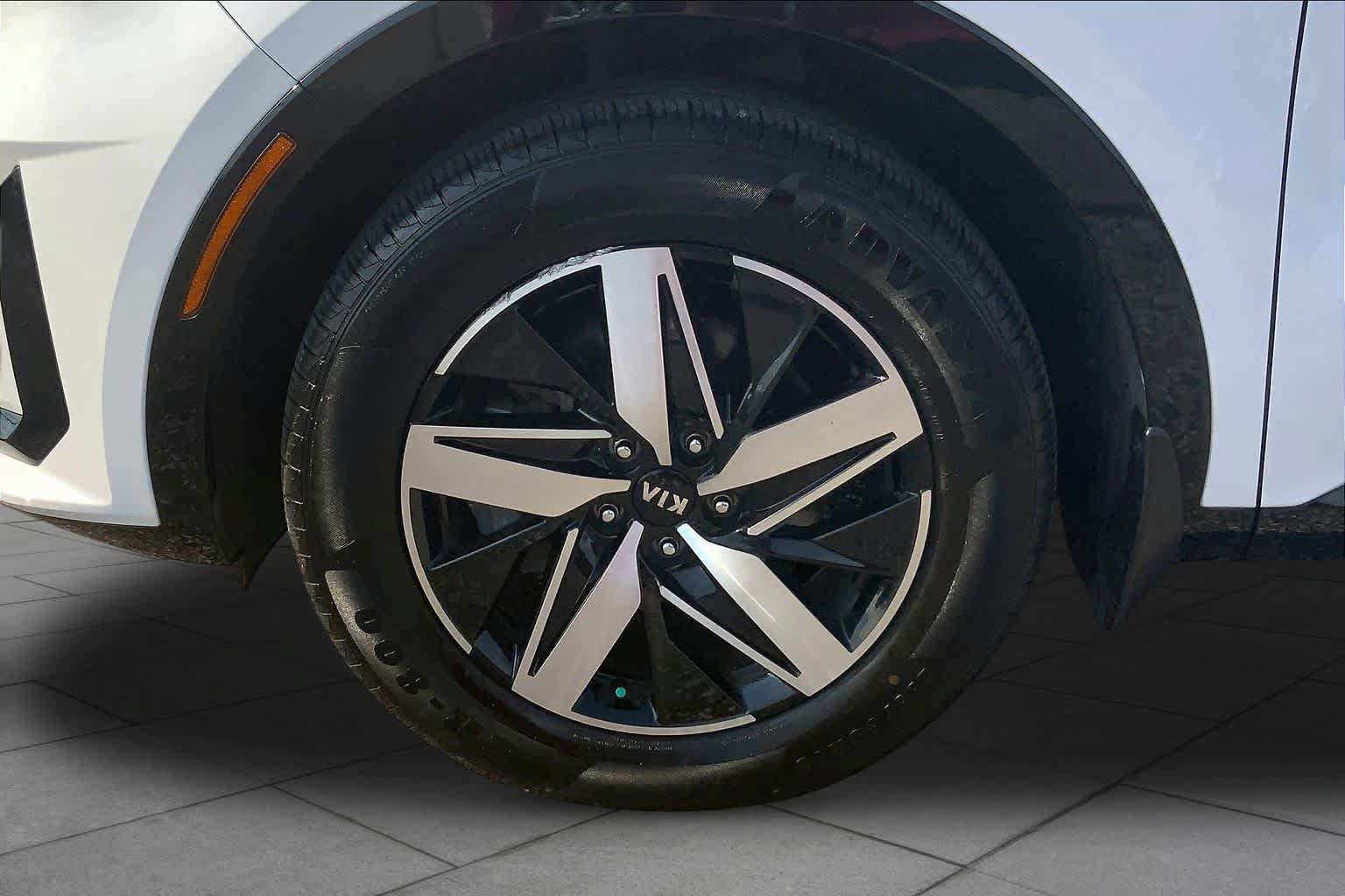 Used 2021 Kia Sorento EX FWD image 10