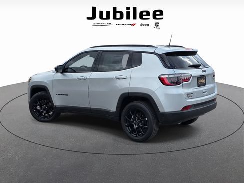 New 2026 Jeep Compass Latitude AWD/4WD image 4