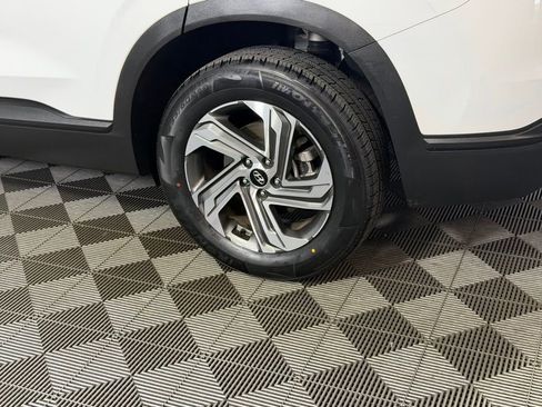 Used 2023 Hyundai Santa Fe SEL image 11