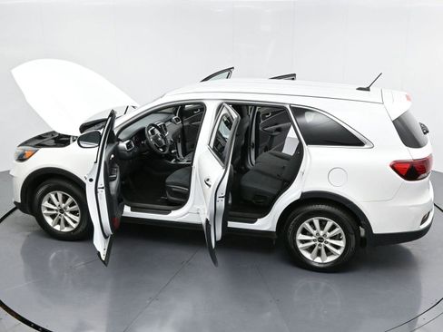 Used 2019 Kia Sorento L image 37