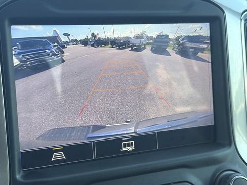 Used 2022 Chevrolet Silverado 1500 RST AWD/4WD image 31
