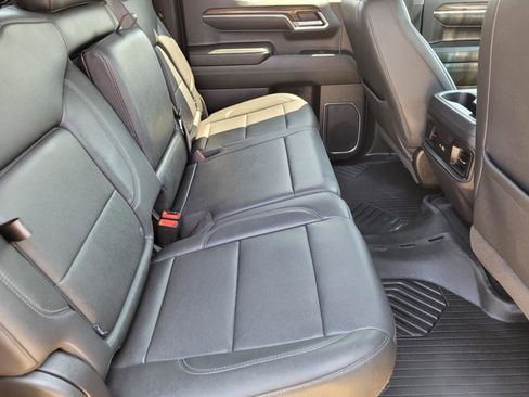 Used 2024 Chevrolet Silverado 1500 LT Trail Boss w/ Convenience Package II AWD/4WD image 14