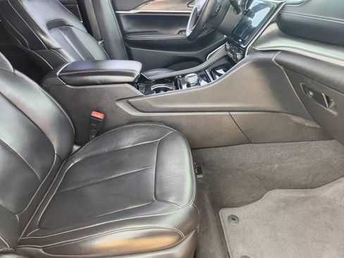 Used 2022 Jeep Grand Cherokee Limited RWD image 14