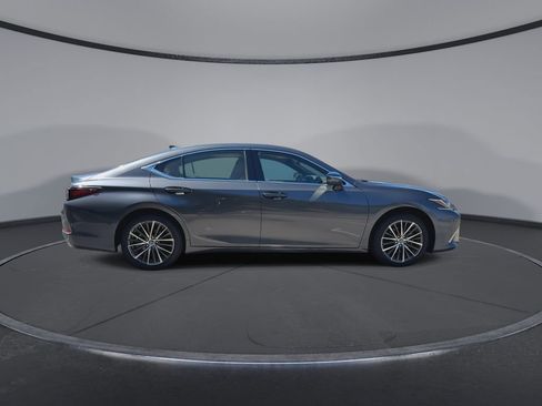 Used 2025 Lexus ES 350 w/ Premium Package image 9