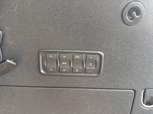 Used 2012 GMC Acadia Denali image 13