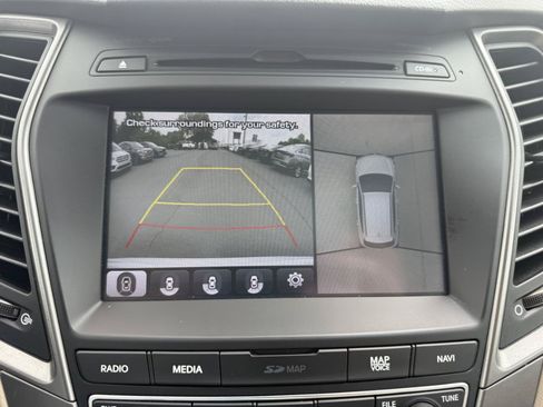 Used 2017 Hyundai Santa Fe Sport FWD image 18