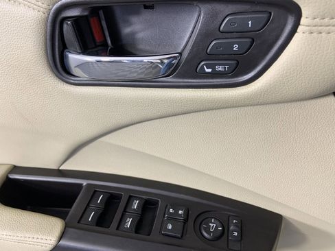 Used 2016 Acura RDX AWD w/ Advance Package image 23