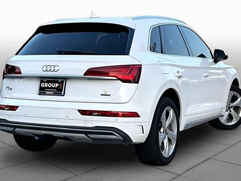 Used 2021 Audi Q5 2.0T Premium Plus w/ Premium Plus Package AWD/4WD image 12