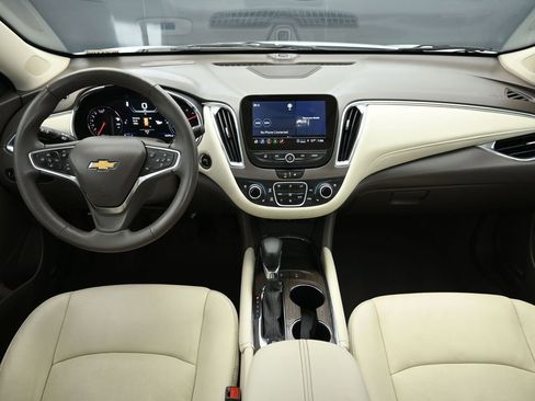 Used 2024 Chevrolet Malibu LT FWD image 19