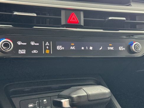 Used 2025 Kia K5 LXS FWD image 23