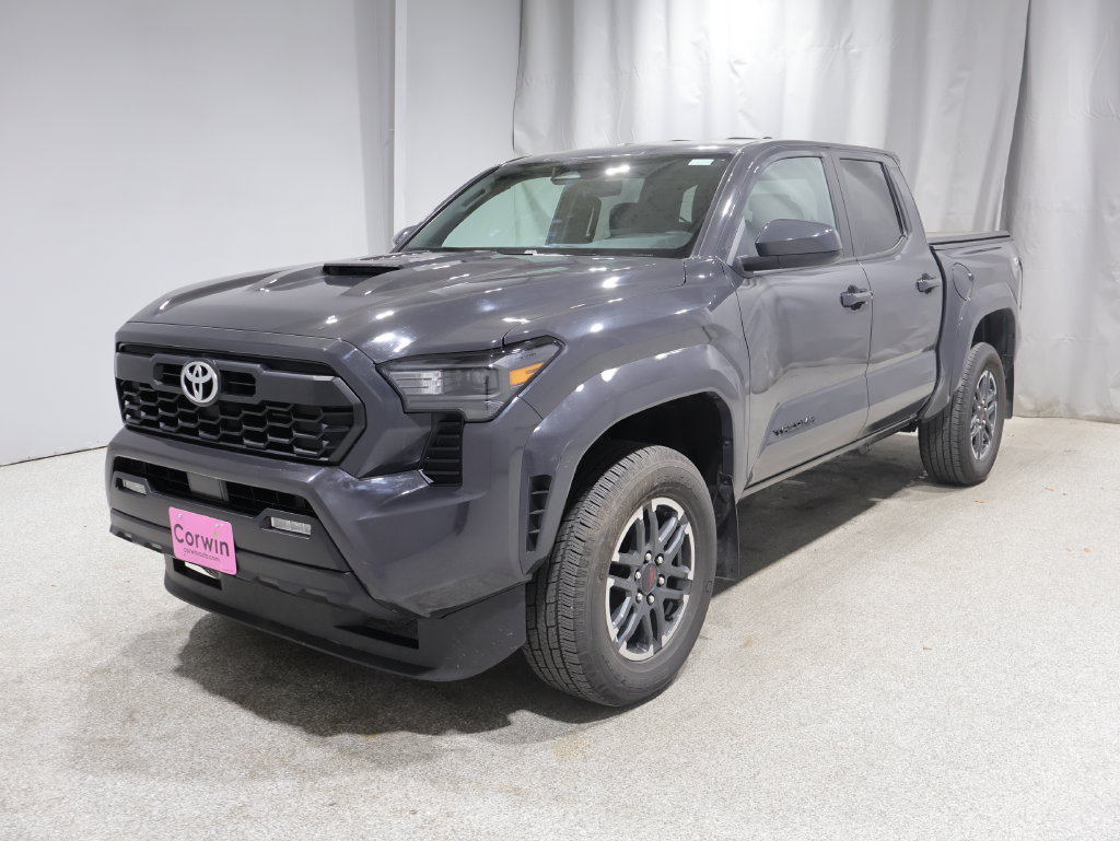 Used 2025 Toyota Tacoma TRD Sport AWD/4WD image 7