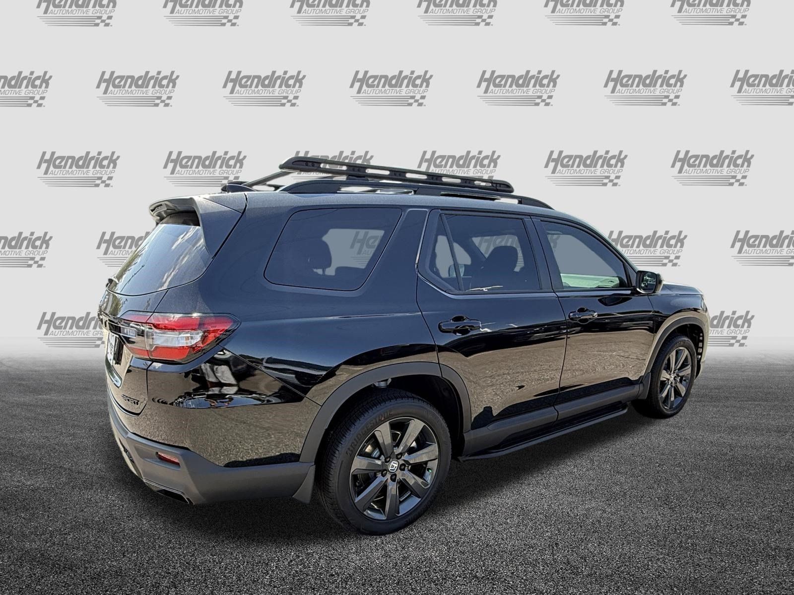 New 2026 Honda Pilot Sport image 10