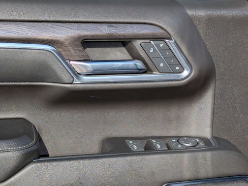 Used 2024 Chevrolet Silverado 1500 LTZ image 12