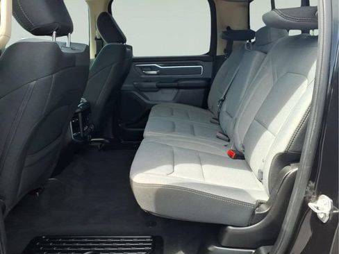 Used 2019 RAM 1500 Big Horn AWD/4WD image 12