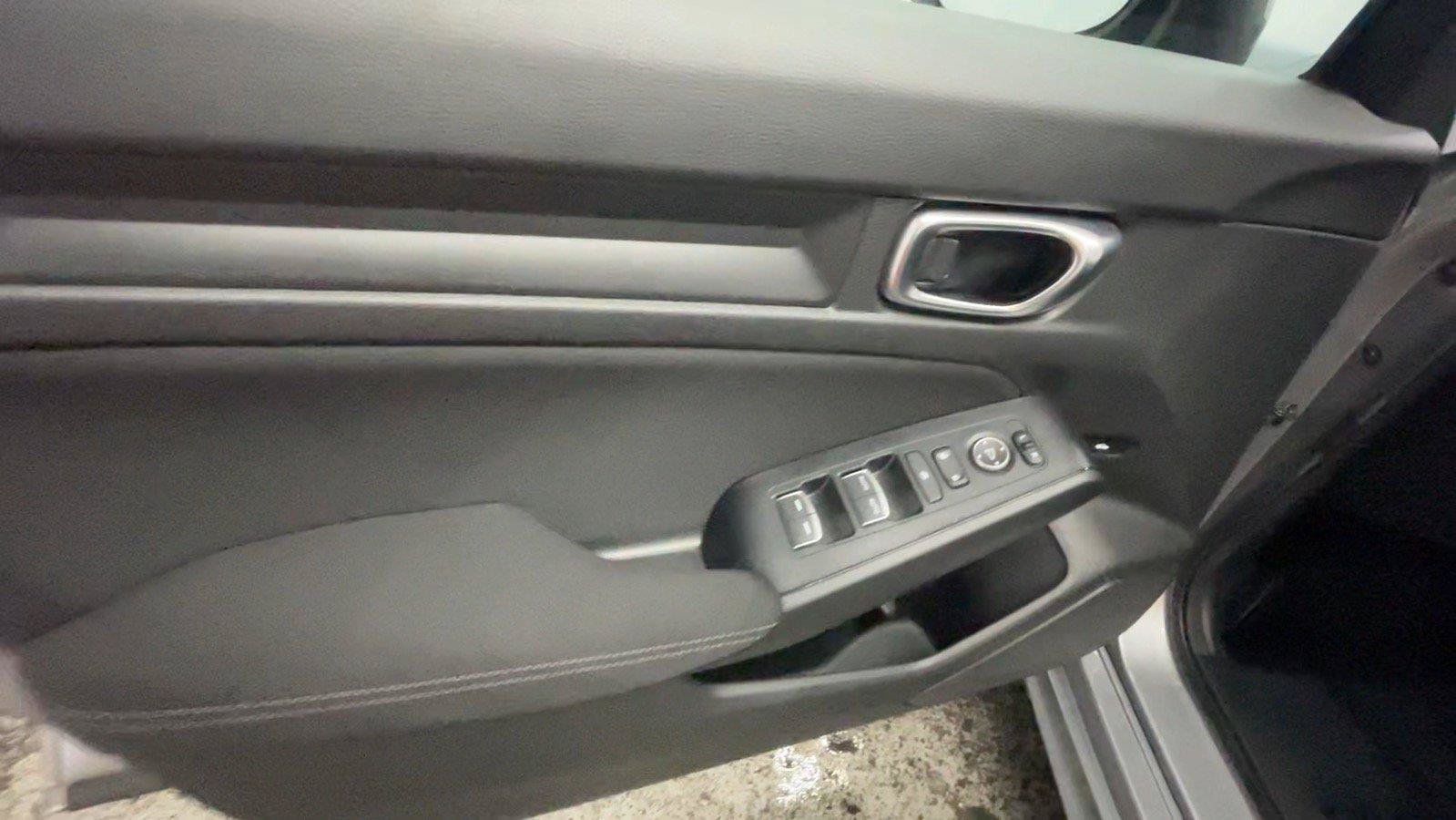 Used 2024 Honda Civic LX image 31