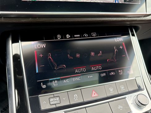 Used 2021 Audi Q8 Premium Plus AWD/4WD image 17