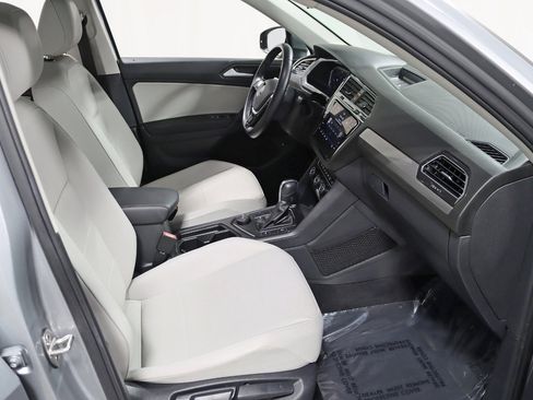 Used 2019 Volkswagen Tiguan SEL w/ 3rd Row Seat Package image 30