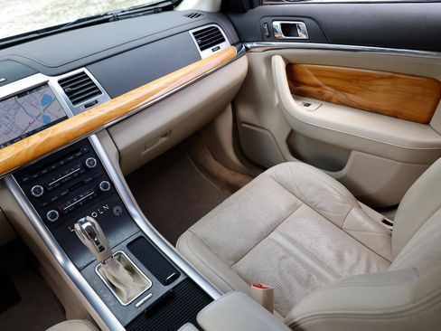 Used 2011 Lincoln MKS AWD w/ 102A Rapid Spec Order Code image 21