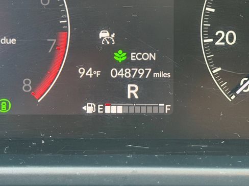 Used 2023 Honda HR-V LX image 3