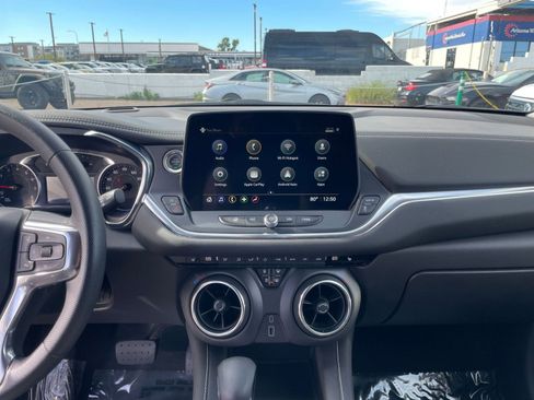 Used 2025 Chevrolet Blazer LT image 18