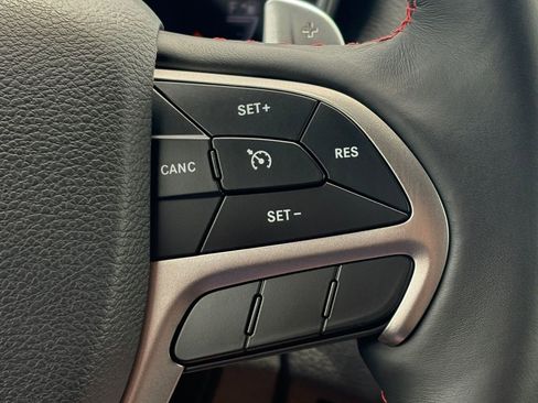Used 2019 Jeep Grand Cherokee Trailhawk AWD/4WD image 20