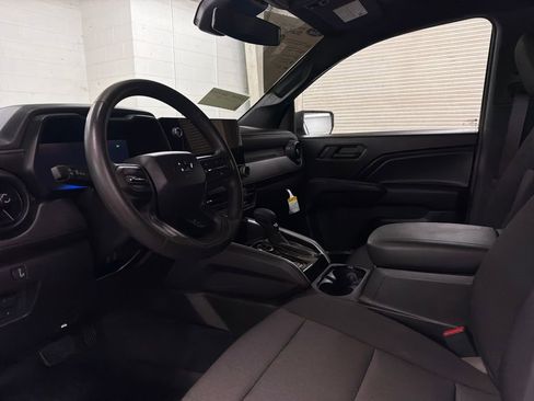 Used 2024 Chevrolet Colorado Trail Boss w/ Advanced Trailering Package image 6