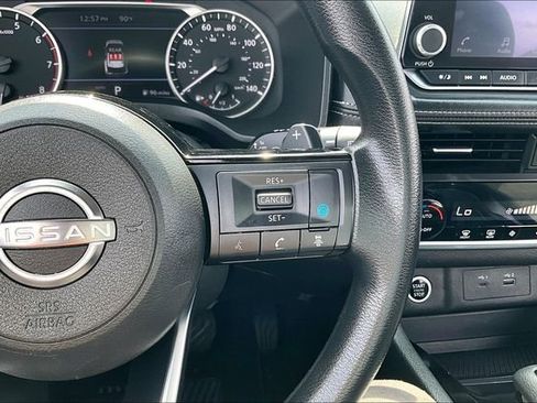 Certified 2023 Nissan Rogue SV image 12