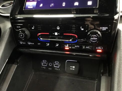 Used 2023 Jeep Grand Cherokee Altitude image 27