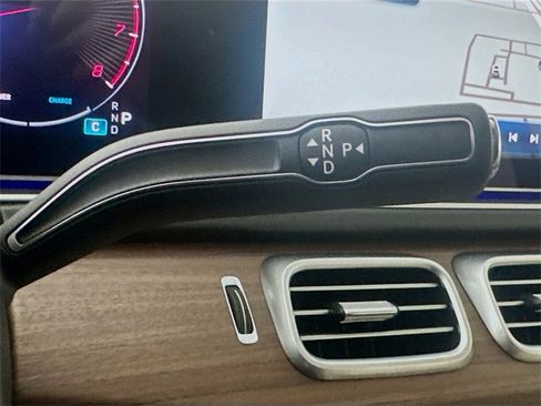 New 2026 Mercedes-Benz GLE 450 4MATIC image 17