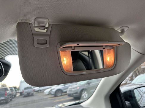 Used 2023 Ford Edge SE w/ Black Appearance Package image 29