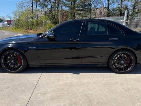 Used 2017 Mercedes-Benz C 63 AMG S image 2