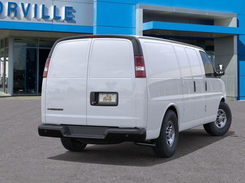 New 2025 Chevrolet Express 3500 w/ Driver Convenience Package image 4