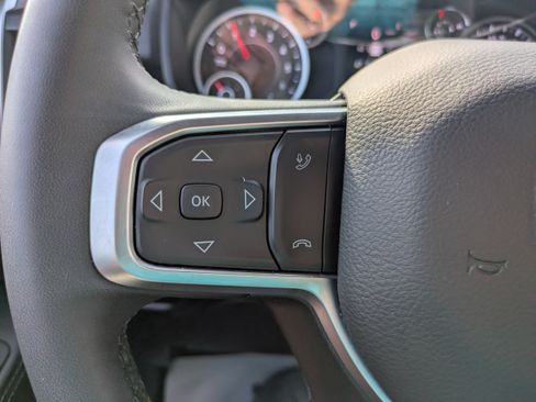 Used 2025 RAM 2500 Big Horn AWD/4WD image 17