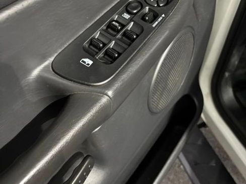 Used 2003 Dodge Ram 3500 Truck ST image 11