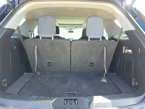 Used 2022 Ford Explorer XLT w/ Equipment Group 202A AWD/4WD image 16