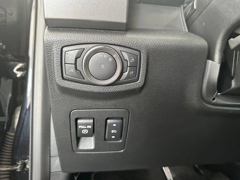 Used 2020 Ford F150 XLT w/ Equipment Group 302A Luxury AWD/4WD image 19