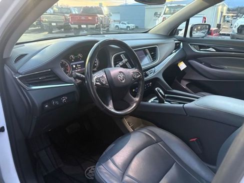 Used 2021 Buick Enclave Essence w/ Sound and Sites Package image 11