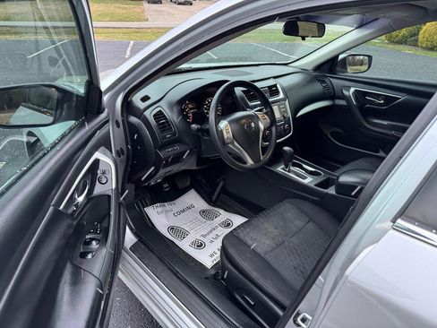 Used 2018 Nissan Altima 2.5 S w/ S Convenience Package image 15