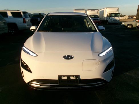Used 2023 Hyundai Kona SEL image 7