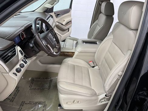 Used 2016 GMC Yukon XL Denali AWD/4WD image 11