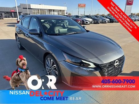 New 2025 Nissan Altima 2.5 SL image 8